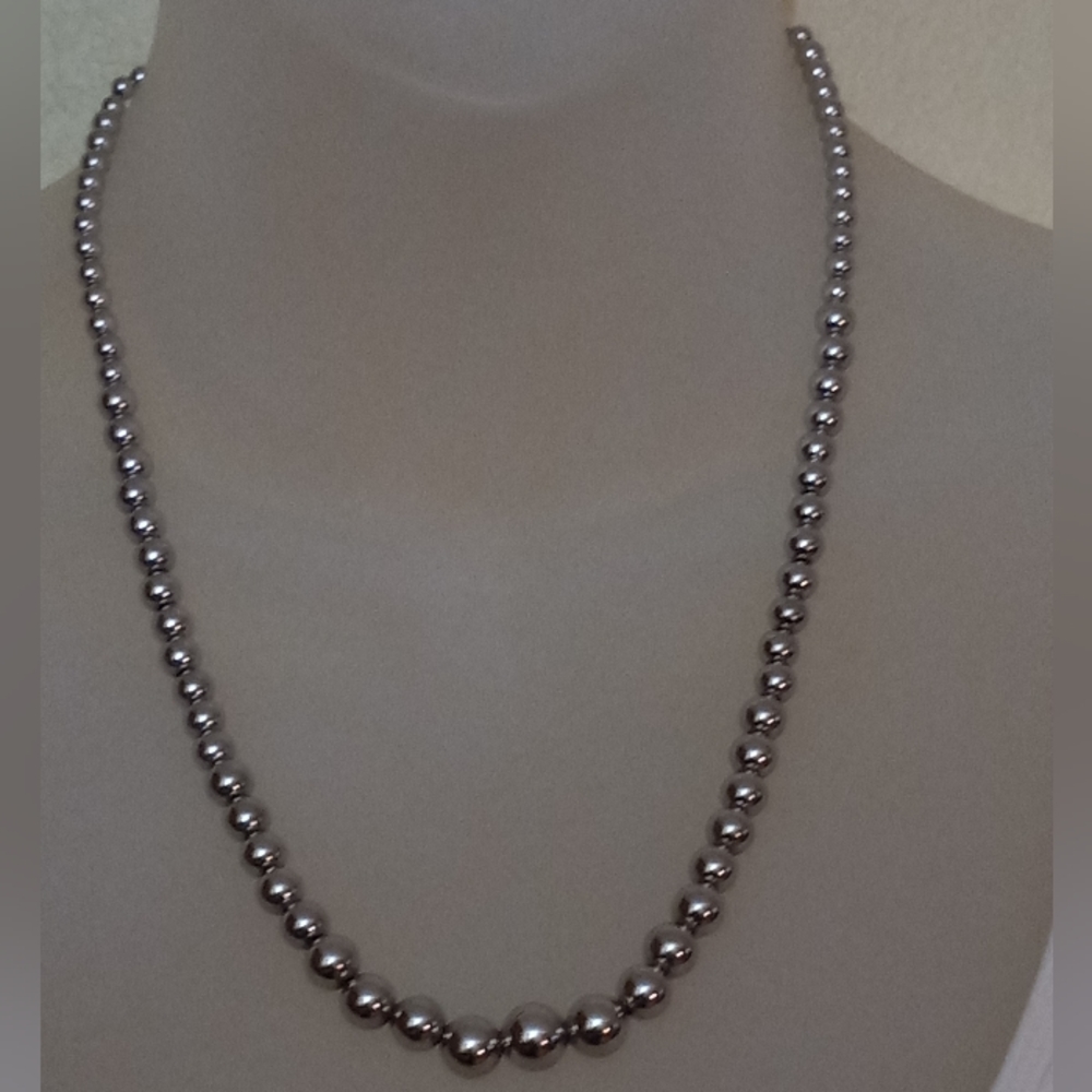 Sterling Silver Graduated Bead Necklace